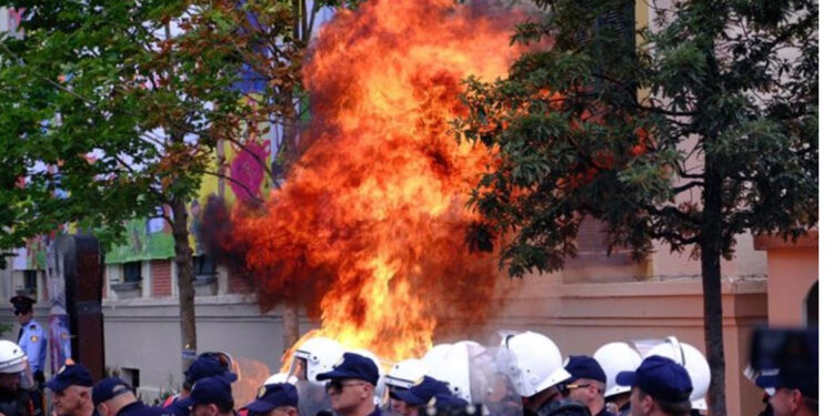 Protesta para Bashkisë Tiranë, policia me plan masash, ja segmentet rrugore ku bllokohet qarkullimi