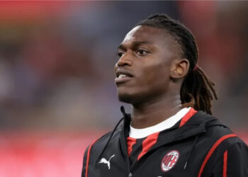 Barcelona këmbëngul për Leao