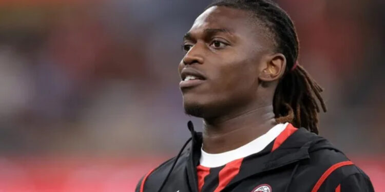 Barcelona këmbëngul për Leao