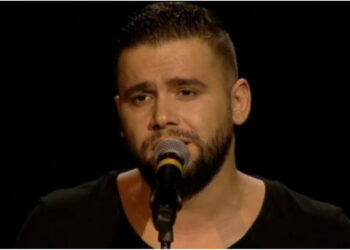 Flori Mumajesi feston sot ditëlindjen, nuk do ta besoni sa vjeç mbush këngëtari