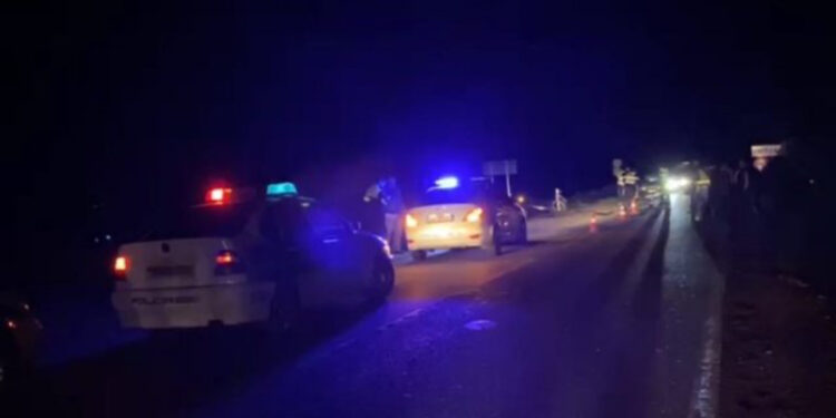 Aksident me katër të plagosur në Gramsh, njëri nga të dëmtuarit transportohet drejt Traumës