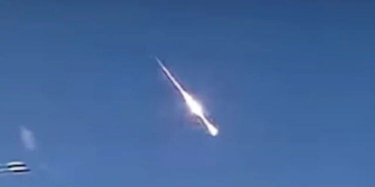 Fenomeni i çuditshëm mbi ishujt grek! Objekti i panjohur habit banorët