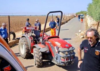 Humb kontrollin e traktorit dhe përplaset me murin, vdes 32-vjeçari shqiptar në Itali