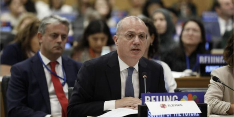 Hasani merr pjesë në Takimin e Ministrave të Jashtëm të Koalicionit Global Kundër ISIS