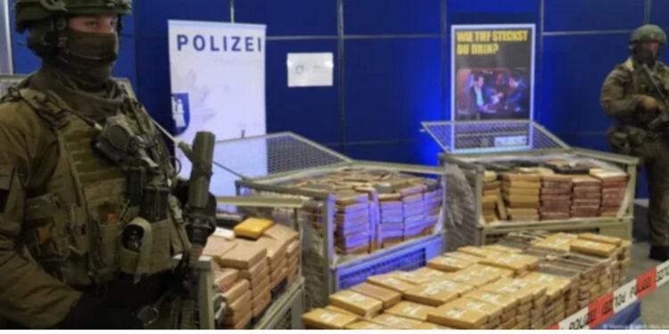 Kapen dy ton kokainë në portin e Hamburgut, mes të arrestuarve edhe një shqiptar