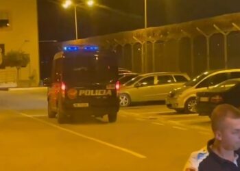 Ervin Salianji mbërrin në burgun e Fierit