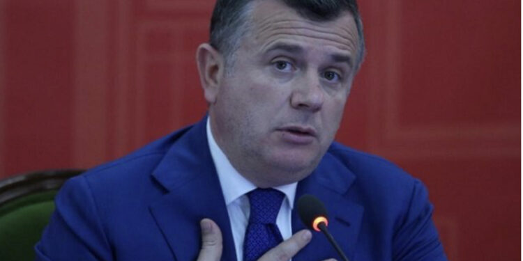 “Kujt i ka shkelur në kallo?!”- Taulant Balla drejtues për Diasporën, internim apo garanci?