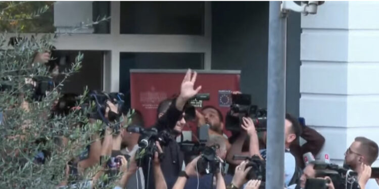 Salianji dorëzohet për të bërë burgun! Demokratët: Bëhu i fortë