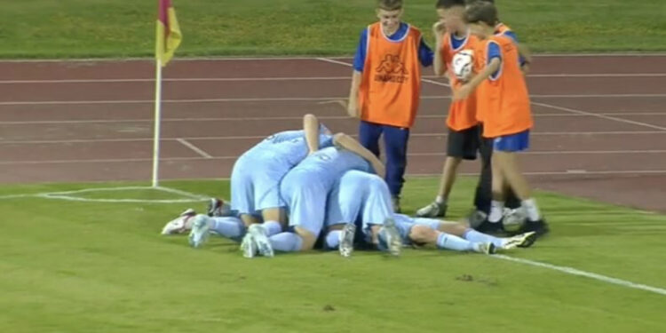 Përmbysje, Dinamo mposht Vllazninë