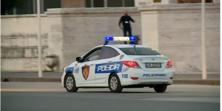 EMRI/ Zbardhet identiteti i efektivit të burgjeve të dhunuar në Yzberisht, policia: Është goditur me sende të forta sapo ka dalë nga banesa