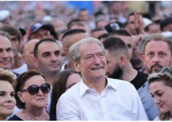 “Dorëzohet” pas 3 vitesh/ Kush është deputeti që “tradhton” Bashën dhe i bashkohet Berishës…