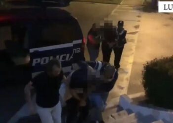 Kishin përshtatur lokalin për përdorimin e lojërave të fatit, pranga pronarit dhe kamerierit në Lushnjë