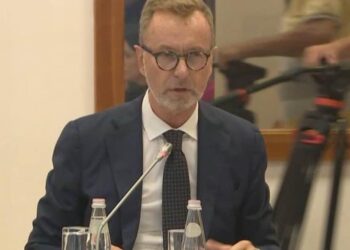 REFORMA NË DREJTËSI/ Përplasje mes Fatmir Xhafajt dhe ambasadorit të BE, Gonzato: Harrojeni, pavarësia e Drejtësisë është vijë e kuqe!