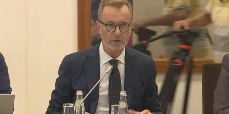 REFORMA NË DREJTËSI/ Përplasje mes Fatmir Xhafajt dhe ambasadorit të BE, Gonzato: Harrojeni, pavarësia e Drejtësisë është vijë e kuqe!