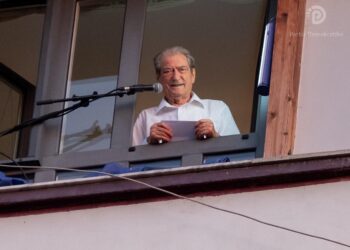 Berisha u bën thirrje të rinjve: Duhet të frymëzoheni nga guximi i Azem Hajdarit dhe ju garantoj se fitorja është në duart tona