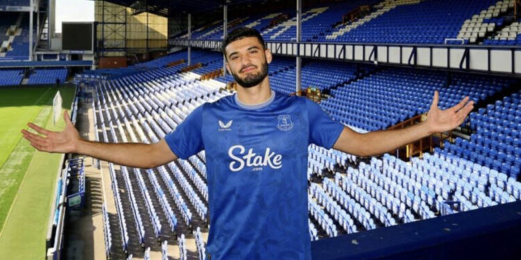 Kur do të rikthehet Broja sërish në fushë? Trajneri i Evertonit flet për gjendjen e tij