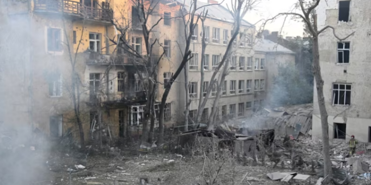 Sulmi ajror rus, humbin jetën 7 persona në qytetin Lviv të Ukrainës perëndimore