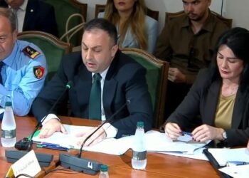 Ministri Hoxha te Siguria, Xhaferaj: Policia si drejtori e Ministrisë së Bujqësisë që vetëm korr hashash