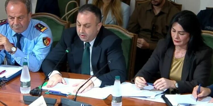 Ministri Hoxha te Siguria, Xhaferaj: Policia si drejtori e Ministrisë së Bujqësisë që vetëm korr hashash