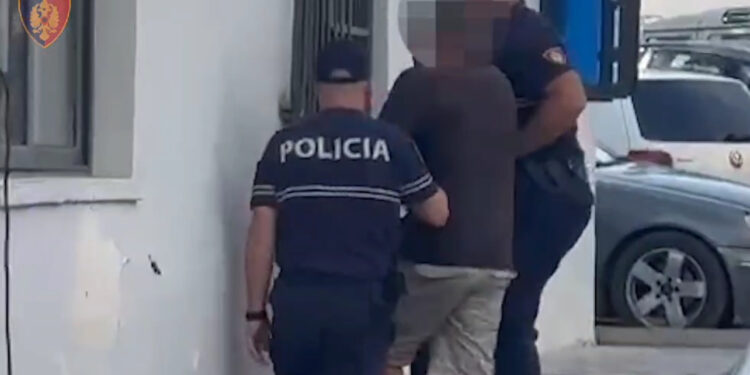 I dënuar me 20 vite burg për trafik droge, arrestohet i shumëkërkuari në Elbasan