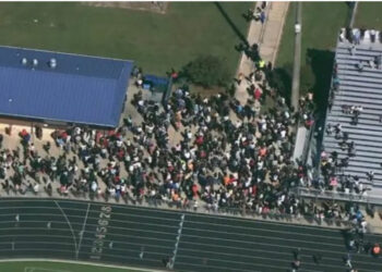 Minutat dramatike të të shtënave në shkollë, studentët tronditen nga masakra me 4 të vrarë në Georgia: Britma dhe ankth 