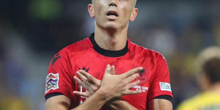 FOTO/ “Një duartrokitje të madhe për Jasir Asanin”, klubi korean feston golin e sulmuesit kuqezi