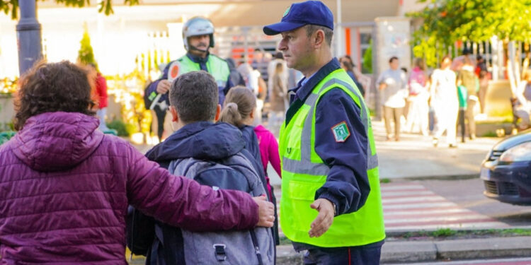 Nisja e vitit të ri shkollor, Policia plan masash për garantimin e rendit dhe sigurisë, shtohet prania e efektivëve pranë shkollave