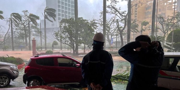Pamje apokaliptike! Më i forti që ka goditur Azinë këtë vit, tajfuni “Yagi” shkakton dhjetëra viktima në Vietnam, Kinë dhe Filipine