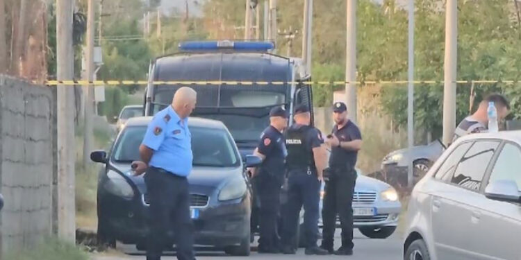 Të shtënat me armë në Shkodër/ I plagosuri dhe autori, fqinj. Në vendngjarje gjenden 4 gëzhoja