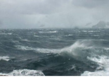 Moti i keq, Drejtoria Detare thirrje mjeteve lundruese: Bëni kujdes!