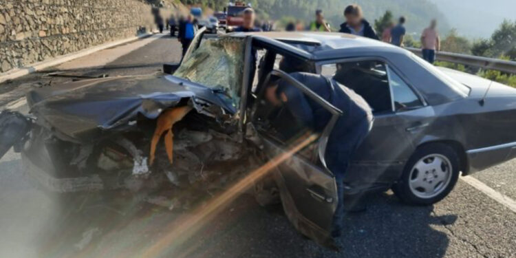 Aksident fatal në Fushë Arrëz, shoferi humb jetën pas daljes nga rruga