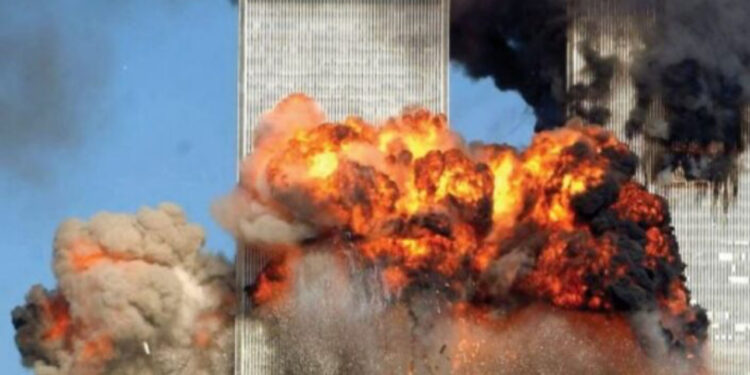 23 vjet nga sulmet e 11 shtatorit, përkujtohen 2,977 viktimat e terrorizmit në SHBA