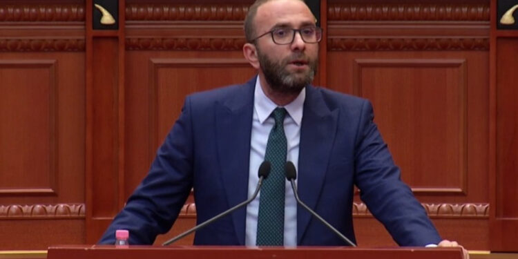 Bardhi: Një oligark emëroi shefin e ri të Gardës së Republikës