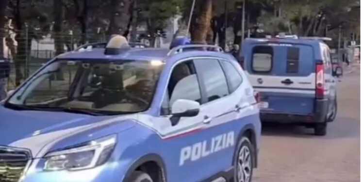 “Mollë sherri” një vajzë, 14-vjeçari në Itali godet me thikë bashkëmoshatarin e tij