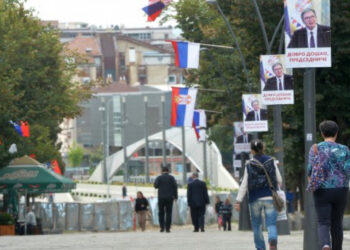 Policia bastis dy struktura paralele të Serbisë në Leposaviç