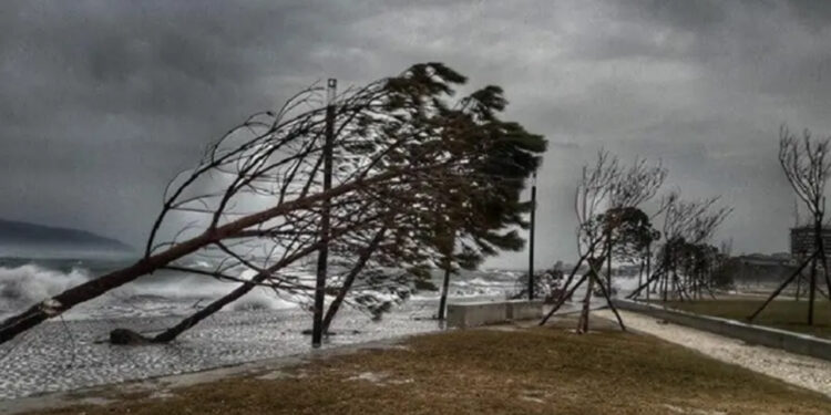 Qytet në rrezik/ Fundjava me vranësira të dendura dhe përmbytje
