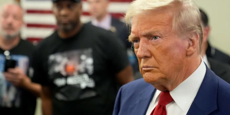 Të shtëna me armë zjarri/ Zëdhënësi i fushatës: Trump është i sigurtë