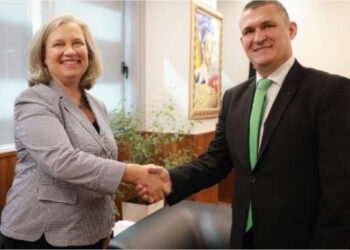 Zyrtarja e lartë e DASH takon Dumanin: Mbështetje e plotë e SHBA për SPAK dhe institucionet e pavarura