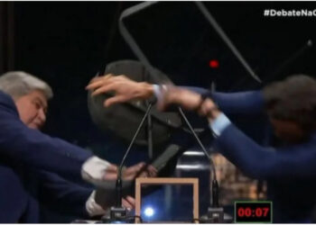 Brazil, kandidati për kryebashkiak godet me karrige rivalin e tij