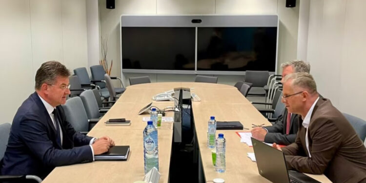 Dialogu Kosovë-Serbi, kryenegociatorët takim sot në Bruksel