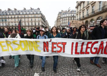 Kë kërcënojnë emigrantët?