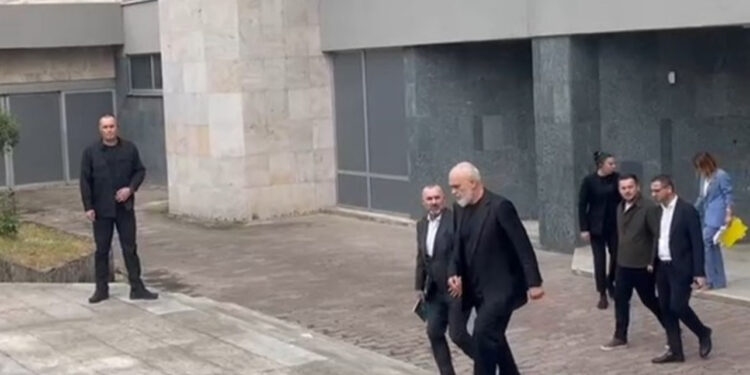 Përfundon takimi i Ramës me drejtuesit e PS, fokusi në votën e diasporës