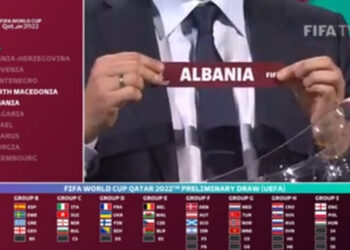 FIFA ndryshon rregullat për në Botëror, i shkon në favor Shqipërisë për të bërë historinë