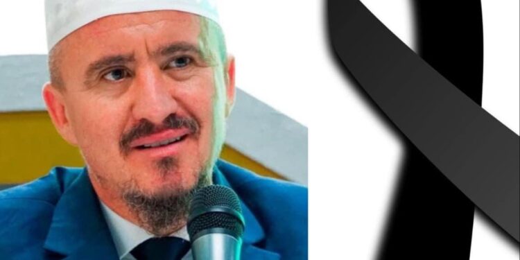 FOTO/ Ahmed Kalaja në pikëllim, i ndërron jetë personi i zemrës