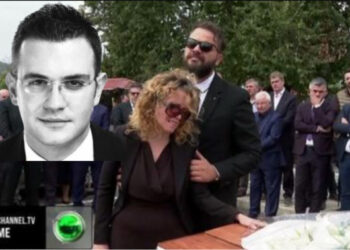 E qara në kupë të qiellit/ ‘Zoti të më merrte mua, që t’i rrisje ti fëmijët!’ E shoqja në lot mbi arkm*rtin e Gerti Bogdanit! VIDEO DRIDHERUESE