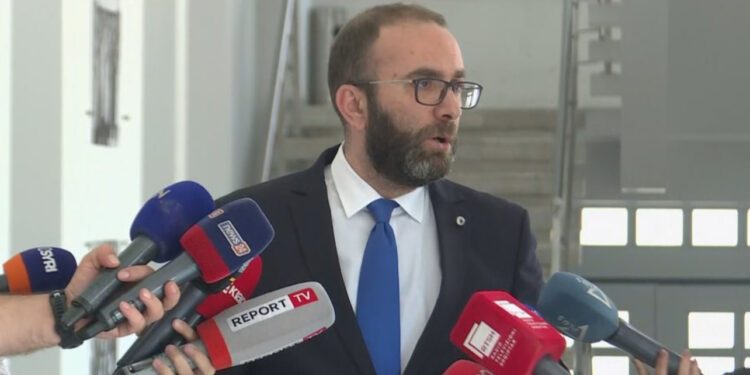 Bardhi në Divjakë: Kemi vit sakrifice përpara, projekt fitues