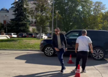 Salianji takohet me Bardhin dhe Gjekmarkajn në selinë e PD, zbulohet skenari i përgatitur kundër Fatmir Xhafajt