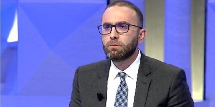 ‘Ervin mos u dorëzo’! Bardhi: Të ngujohemi në selinë e PD-së