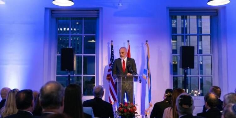 Lufta në Gaza, Rama: Është marrëzi shkatërruese të mos jemi të bashkuar në luftën kundër terrorit