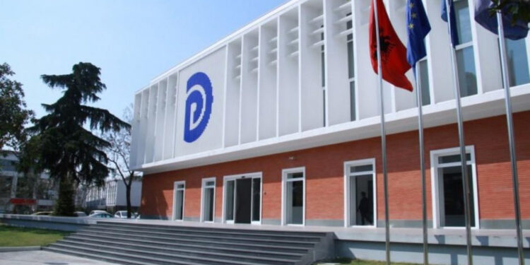 PD mblidhet për aksion opozitar pas dënimit të Salianjit